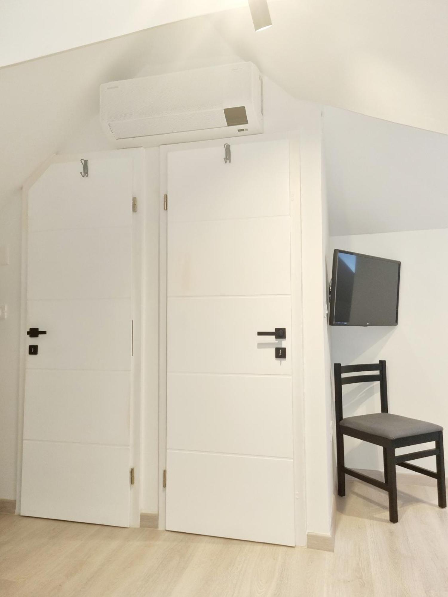 Marich Homestay Ragusa Esterno foto