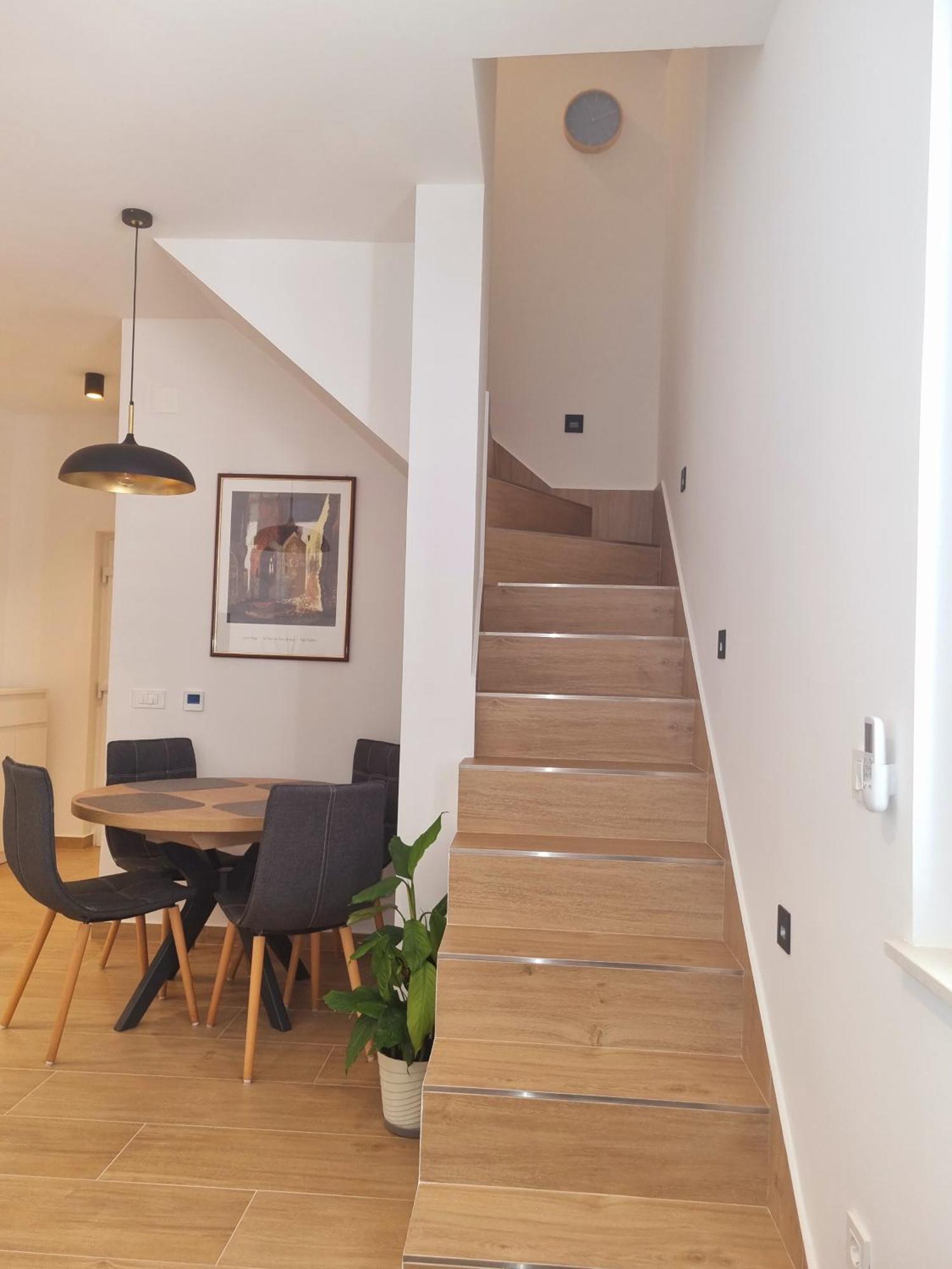 Marich Homestay Ragusa Esterno foto